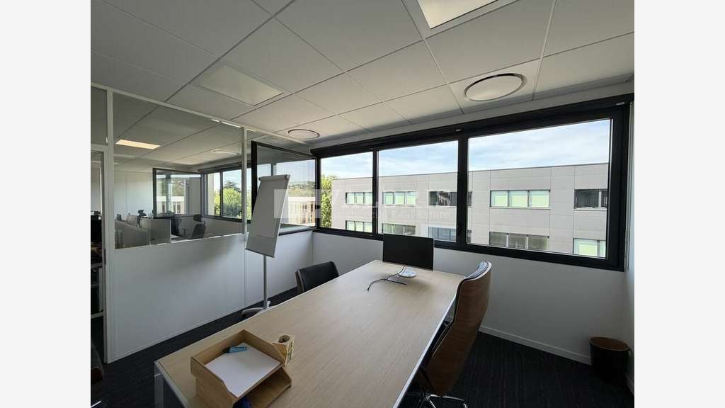 Bureaux à louer à Limonest ZI Techlid