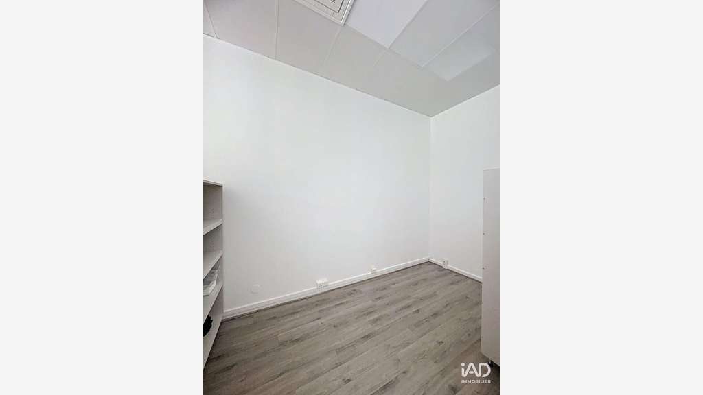 A louer bureau 143m² à Limonest zone Techlid