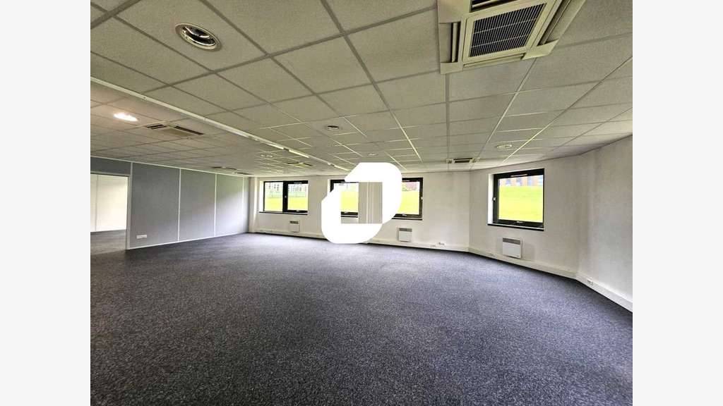 A louer Bureaux 843m² Limonest