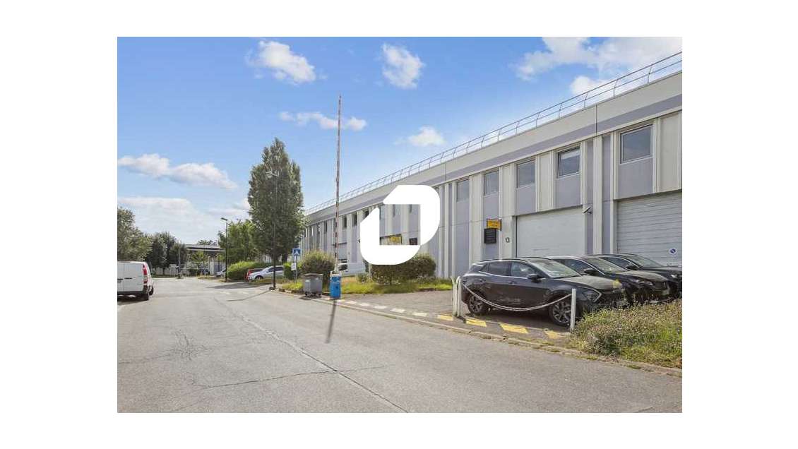 A louer Bureaux 673m² Lisses