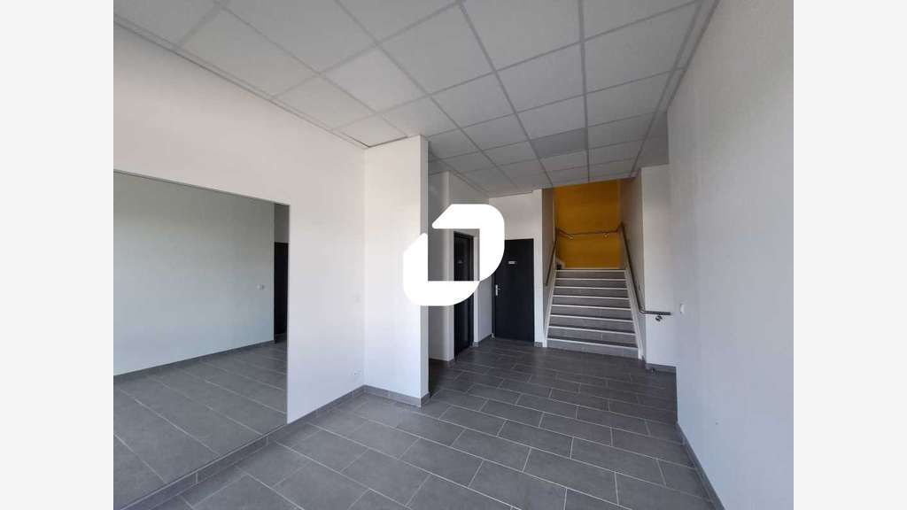 A louer Bureaux 898m² Lisses