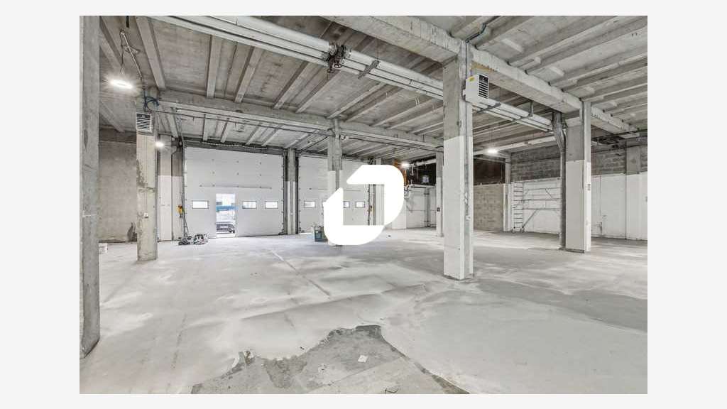 A louer Bureaux 673m² Lisses