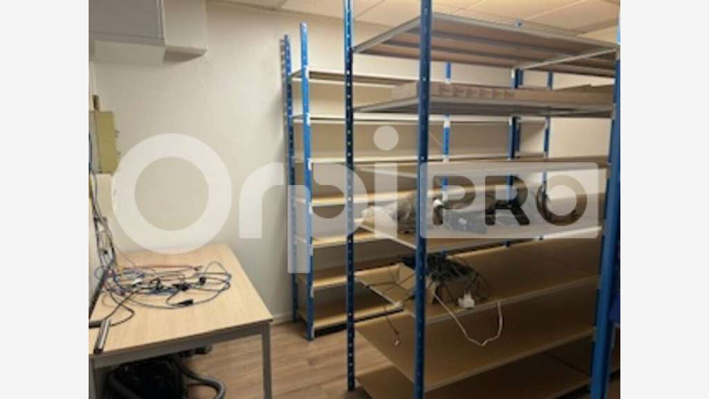 A louer bureau 114m² RDC à Lissieu