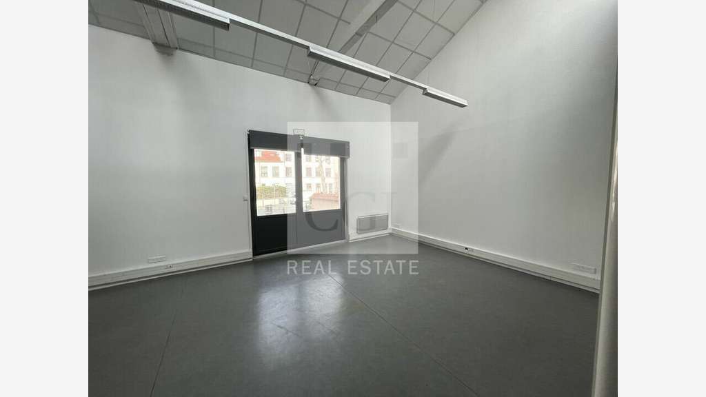 Bureau 141m² à louer à Lyon 69004