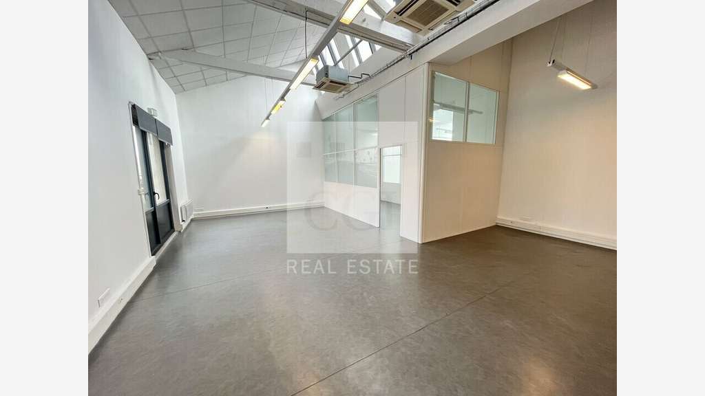 Bureau 141m² à louer à Lyon 69004