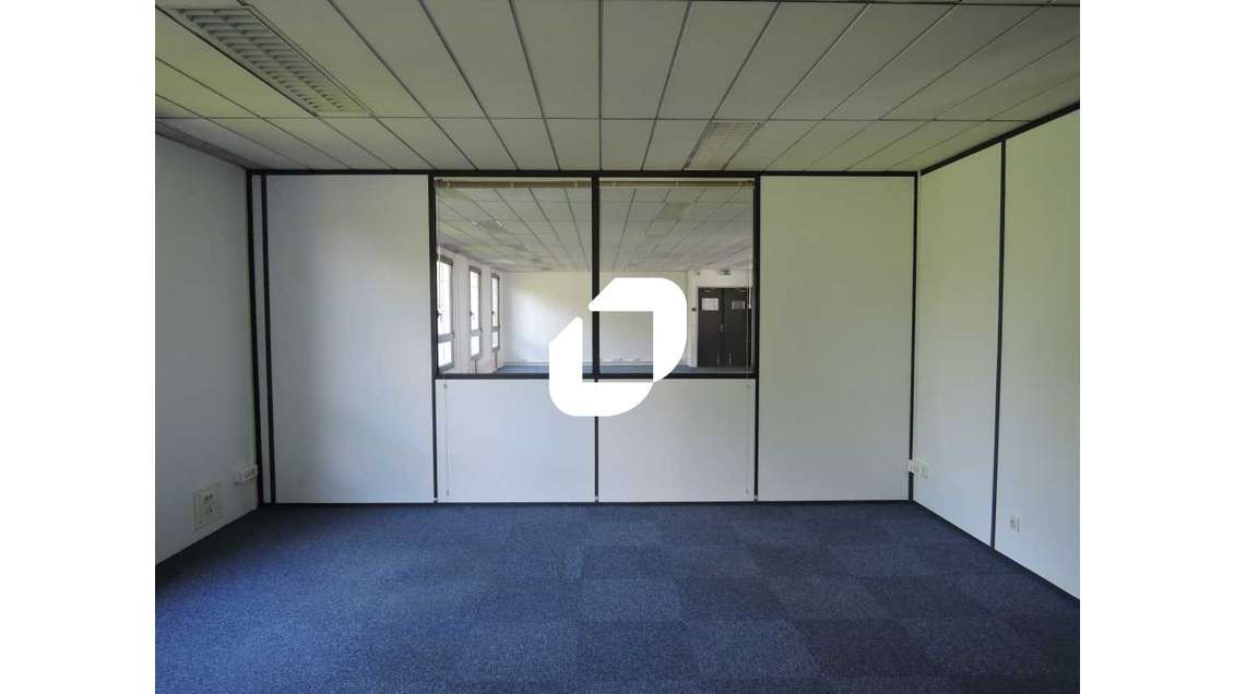 A louer Bureaux 361m² Lognes