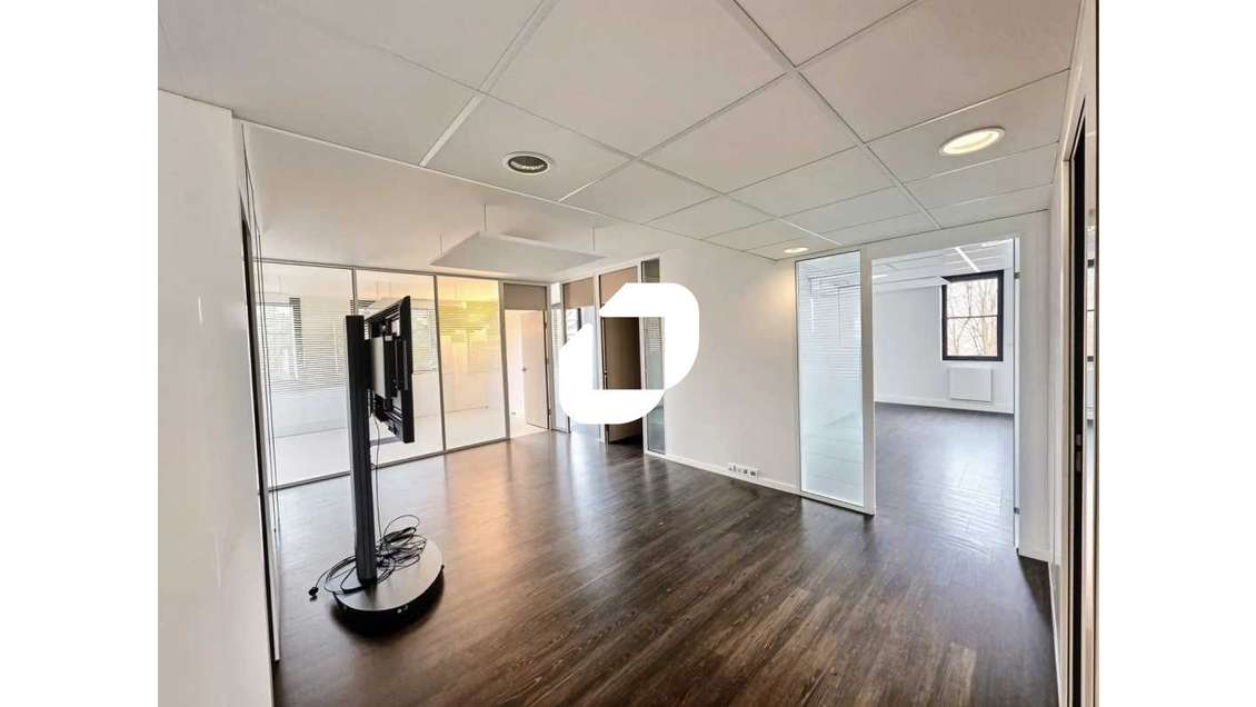 A louer Bureaux 63m² Lognes