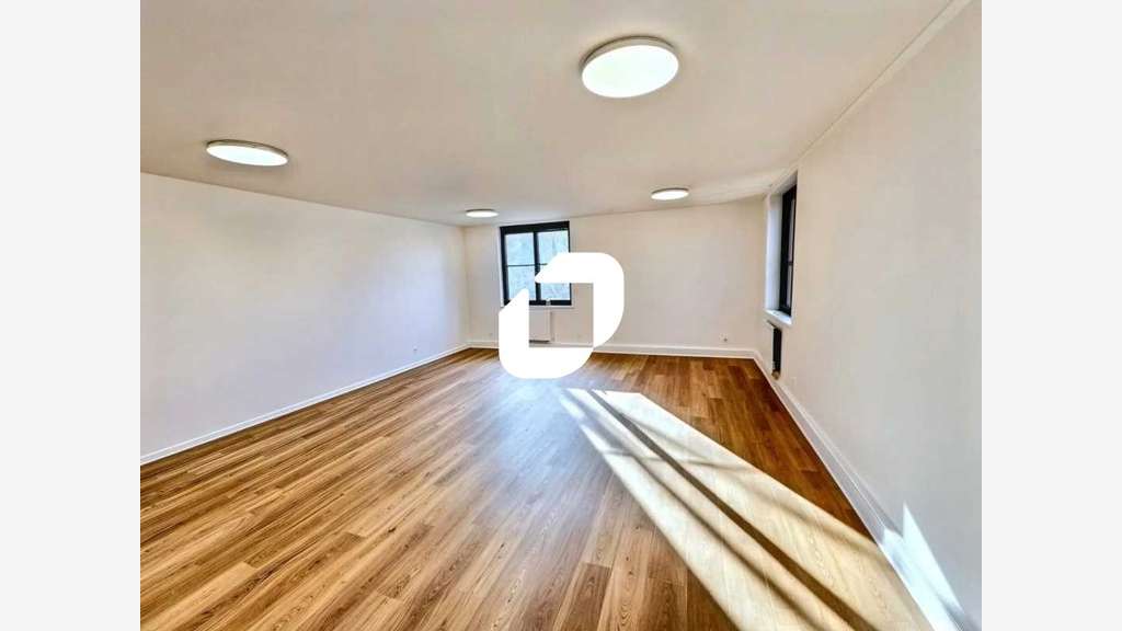 A louer Bureaux 63m² Lognes