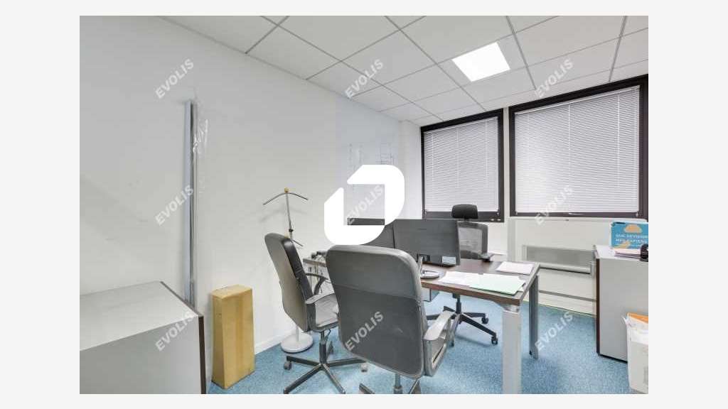 A louer Bureaux 231m² Lognes