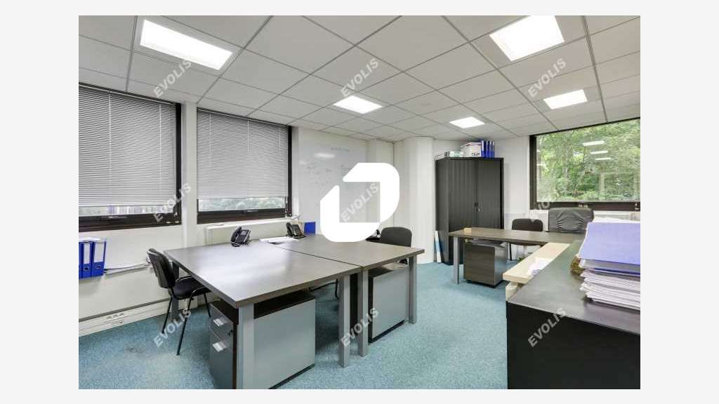 A louer Bureaux 231m² Lognes