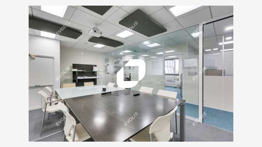 A louer Bureaux 231m² Lognes