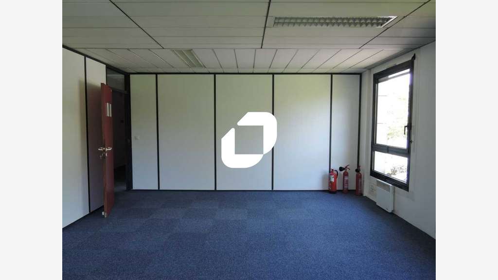 A louer Bureaux 361m² Lognes