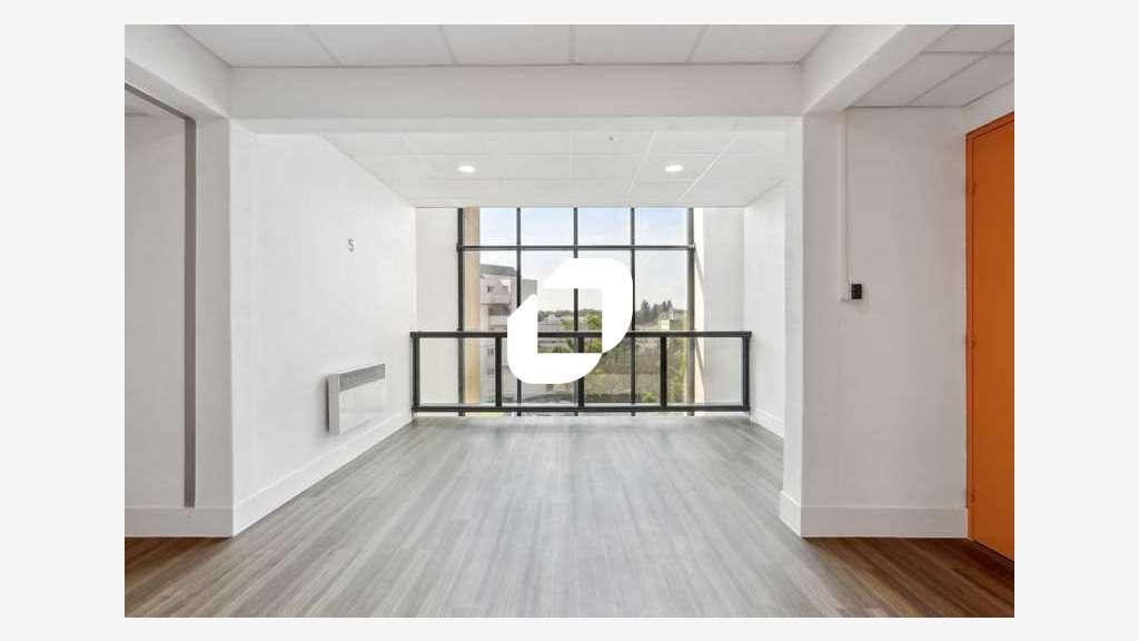 A louer Bureaux 180m² Lognes