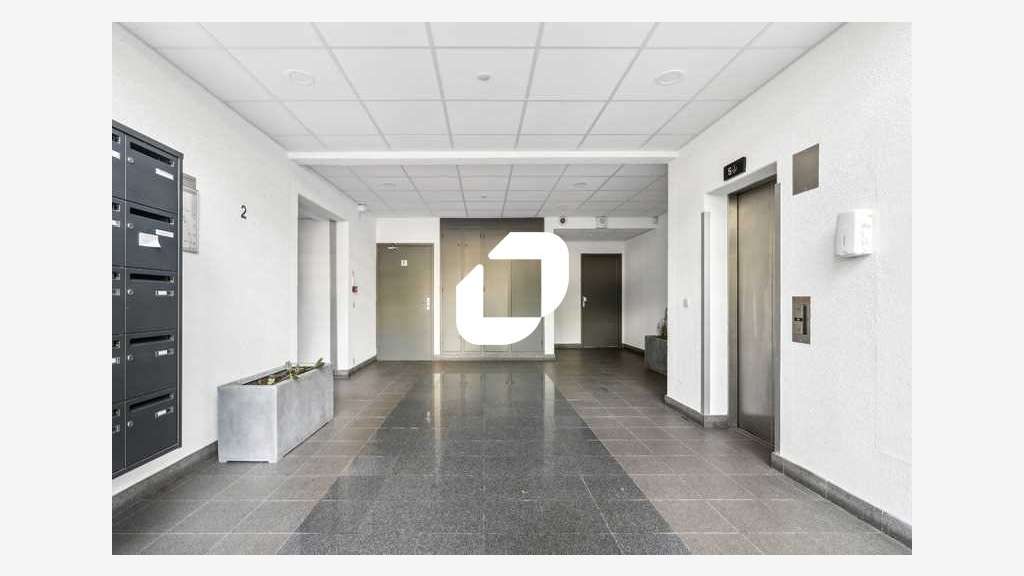 A louer Bureaux 457m² Lognes