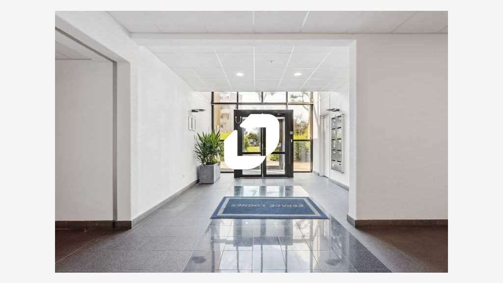 A louer Bureaux 457m² Lognes