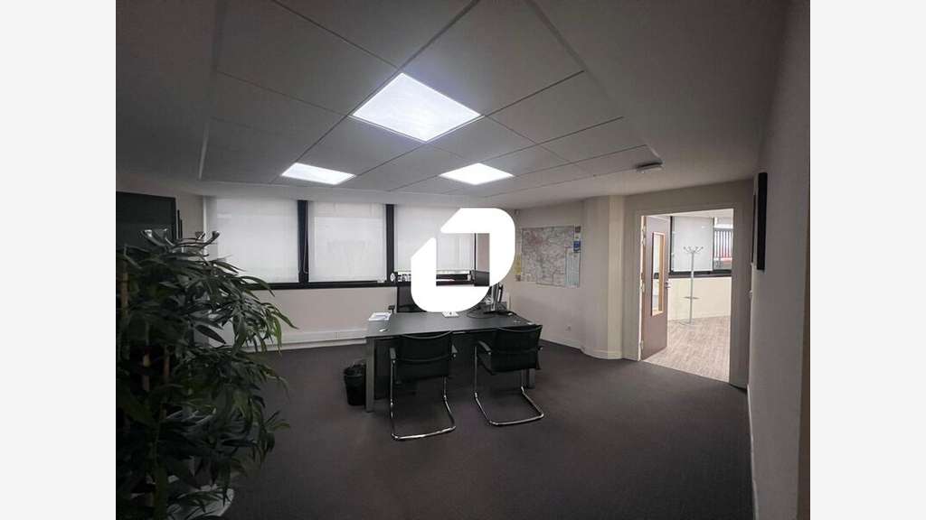A louer Bureaux 282m² Lognes