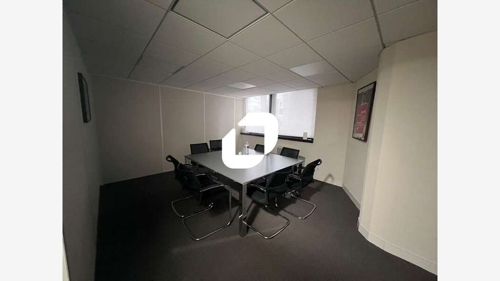 A louer Bureaux 282m² Lognes