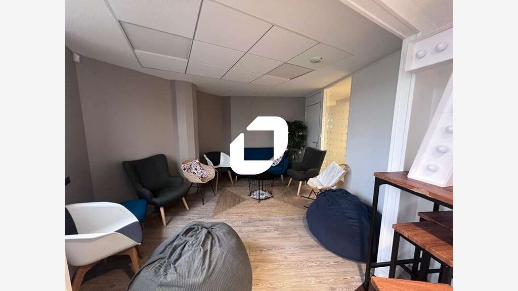 A louer Bureaux 282m² Lognes
