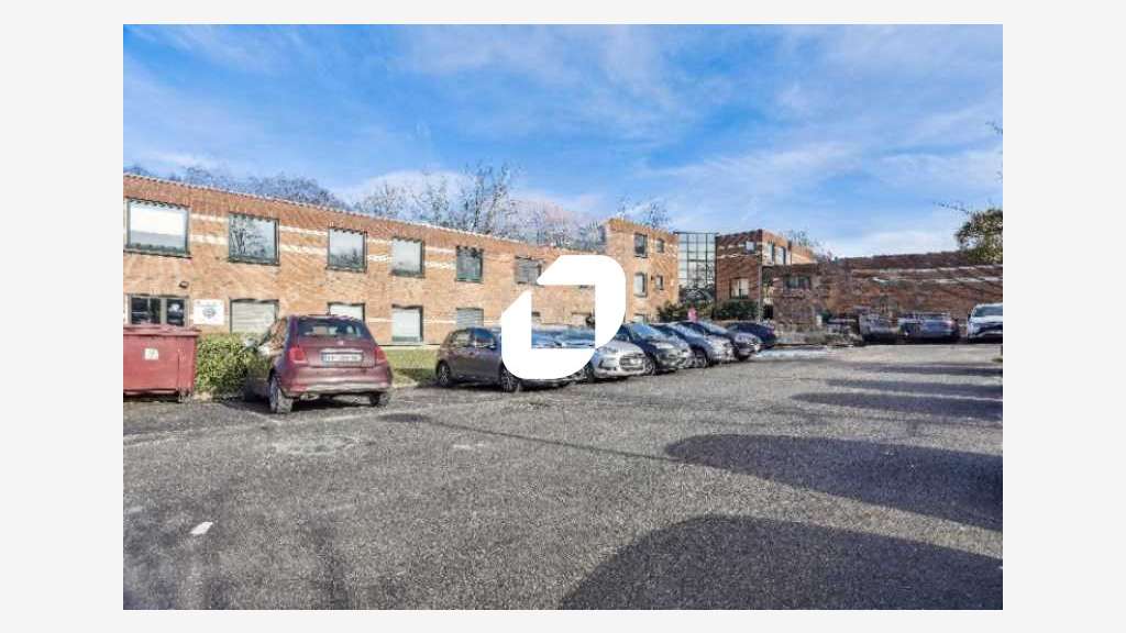 A louer Bureaux 94m² Lognes