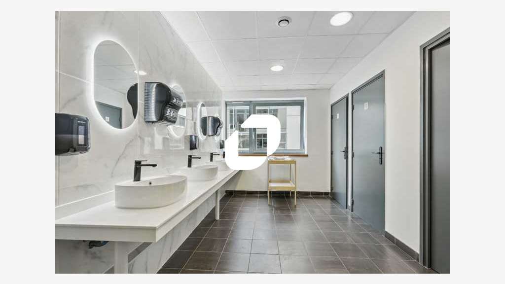 A louer Bureaux 364m² Lognes