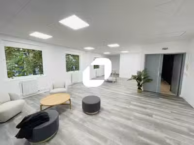 A louer Bureaux 259m² Lognes