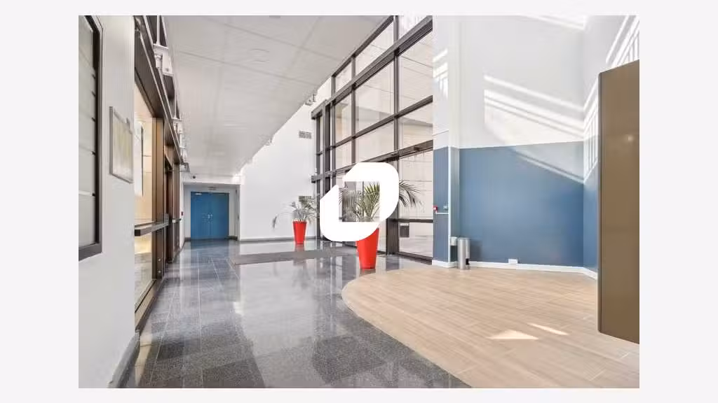 A louer Bureaux 382m² Lognes