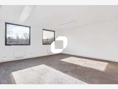 A louer Bureaux 36m² Lognes