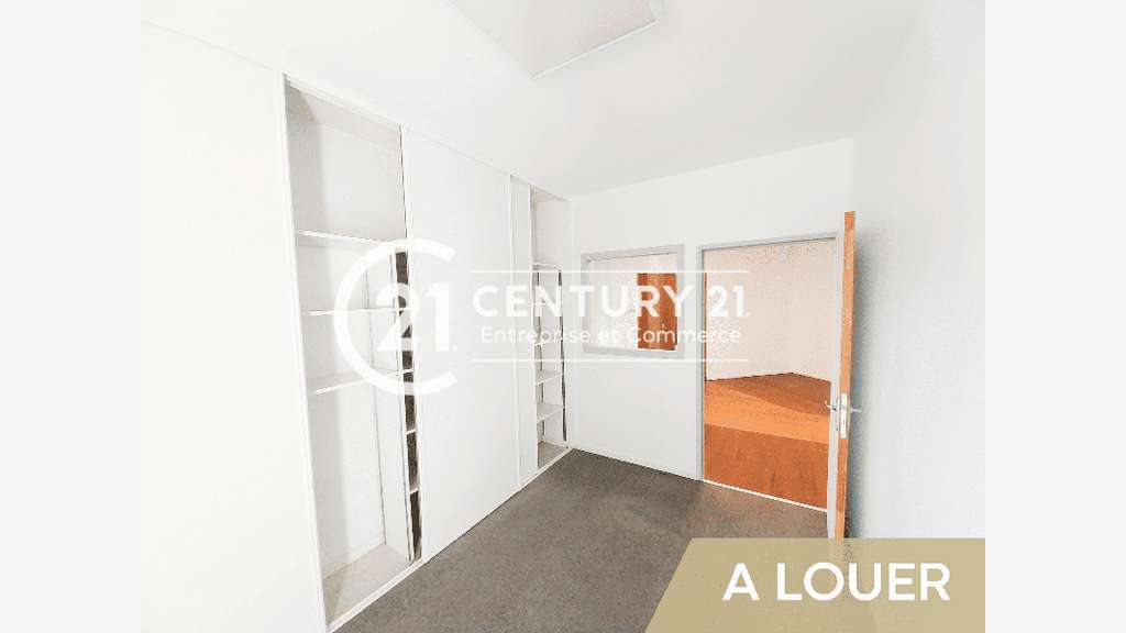 A louer plateau bureaux 124m² R+1 Loire-Atlantique
