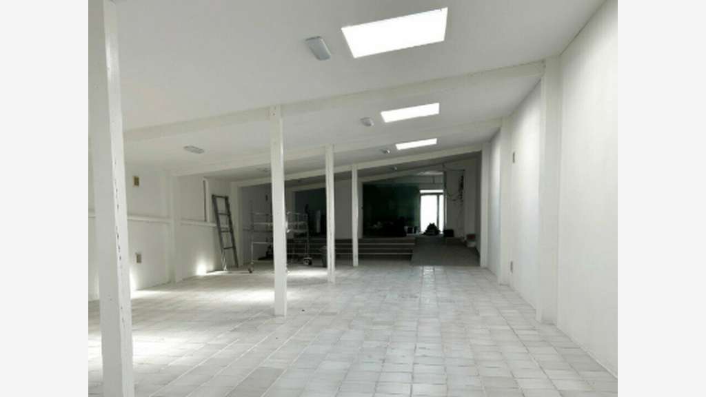 Bureaux 280m² à louer à Longuenesse (62)