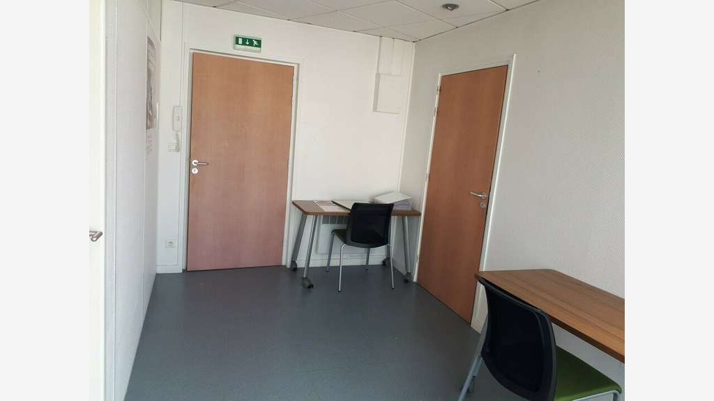 Plateau de bureaux 51m² à louer à Longuenesse (62)
