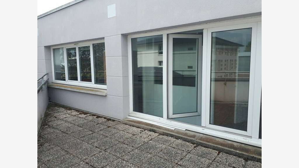 Plateau de bureaux 51m² à louer à Longuenesse (62)