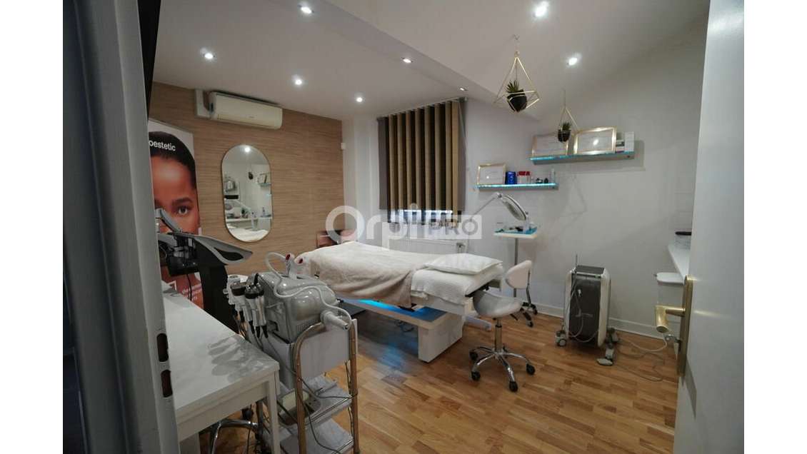 A louer local professionnel 95m² à Dijon