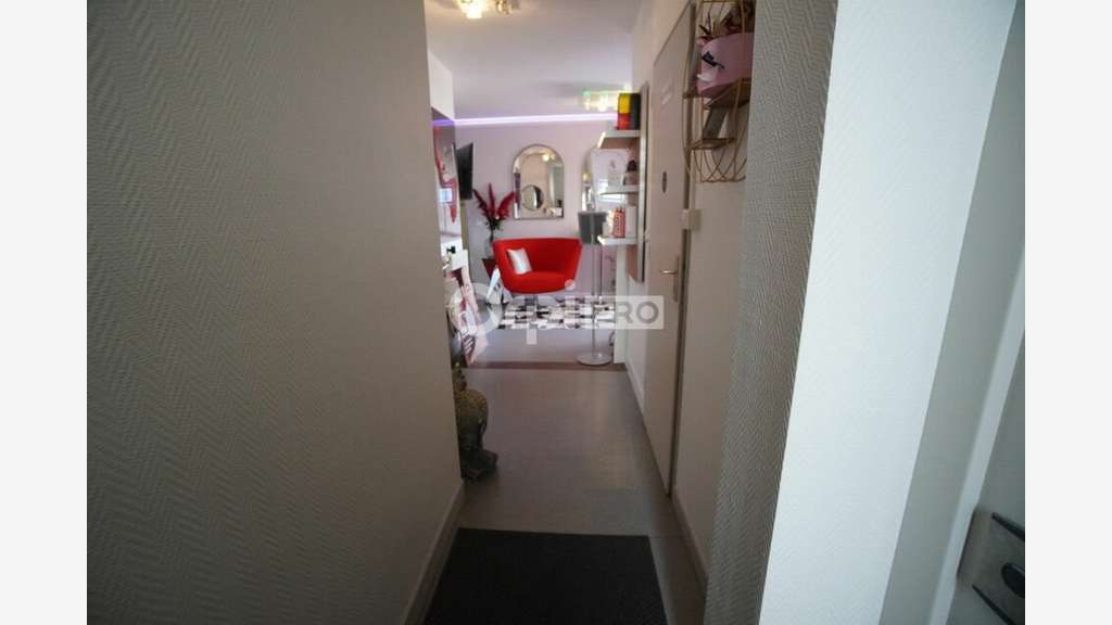 A louer local professionnel 95m² à Dijon