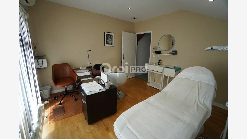 A louer local professionnel 95m² à Dijon