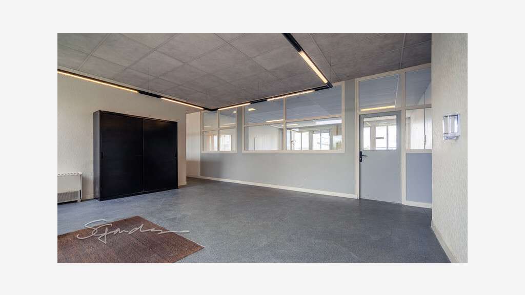 A louer bureau 430m² zone Induspal à Lons