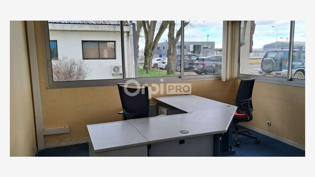 Bureaux 250m² PMR à Louer, ZA Indus Lons