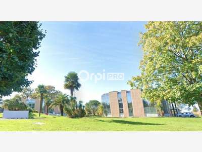 Bureaux 133m² RDC à louer sur la rocade à Lons
