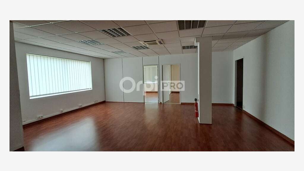 Bureaux 133m² RDC à louer sur la rocade à Lons