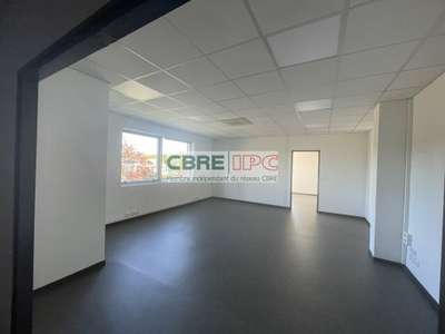 Location bureaux dans ensemble tertiaire à Lons