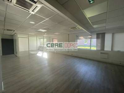 Location bureaux  215m² à Lons