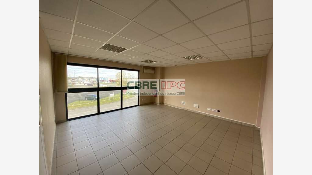 LOCATION - REF : 8403FL/JF2