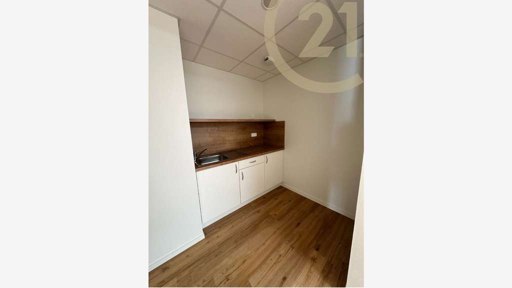 A louer bureaux 126m² Lons Le Saunier ZI