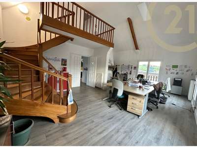 A louer bureaux 139m² Lons Le Saunier En Bercaille