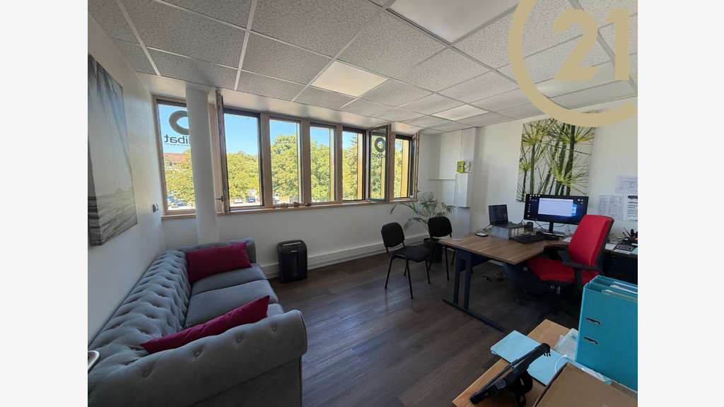 A louer bureaux de 82m² à Lons Le Saunier centre