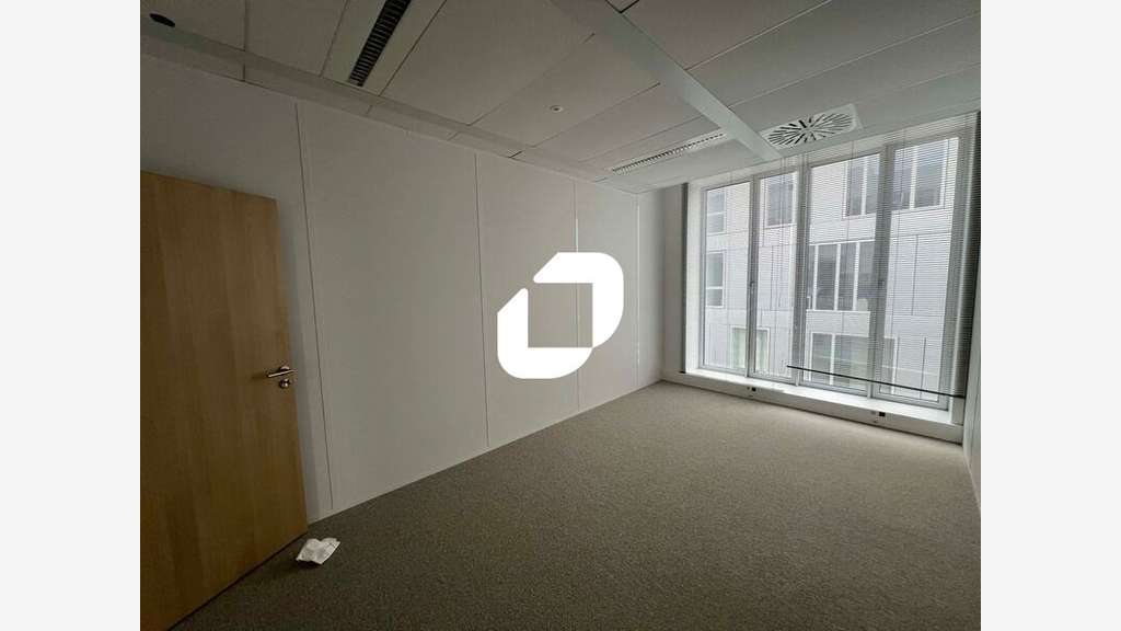 A louer Bureaux 865m² Loos