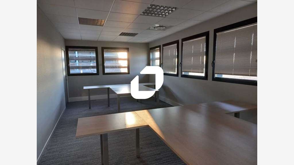 A louer Bureaux 130m² Loos