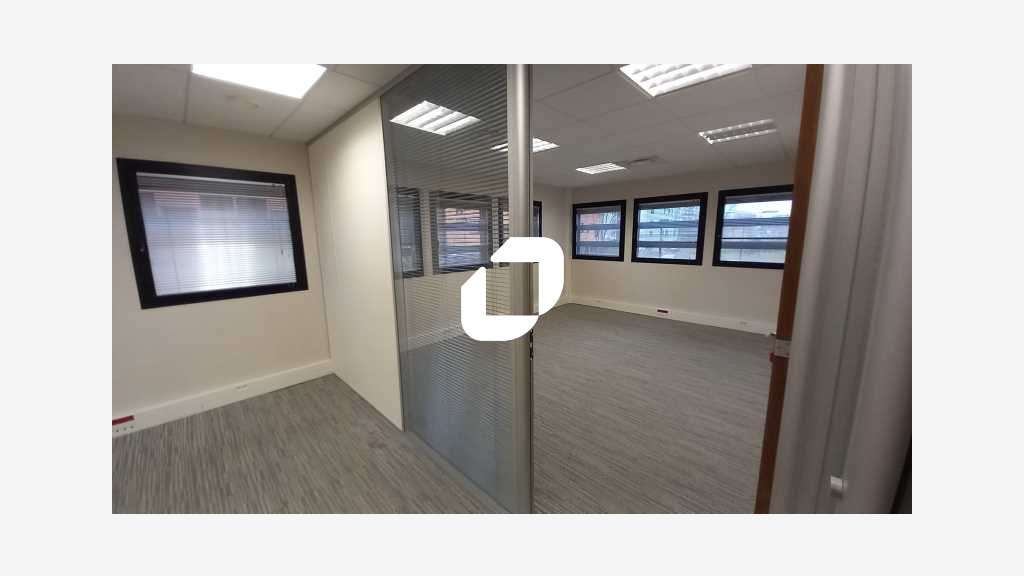 A louer Bureaux 1899m² Loos