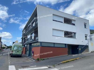 A louer bureaux PMR 93m² à Loperhet centre bourg