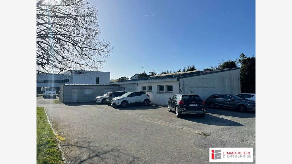 Bureaux bien équipés de 265m² à louer à Lorient