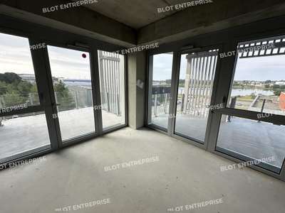 Bureaux neufs 145m² à louer à Lorient La Base  